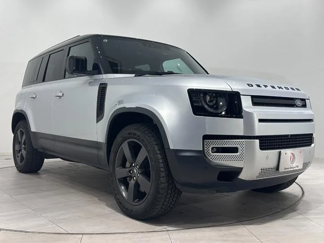 Land Rover Defender 110