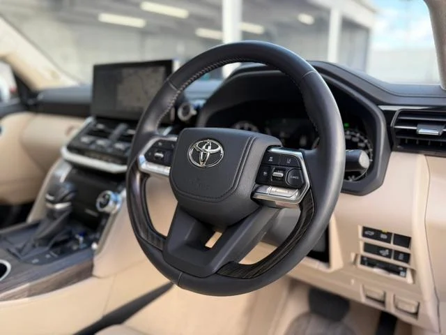 2023 Toyota Land Cruiser ZX