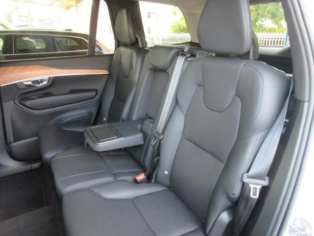 2020 VOLVO XC90 B5